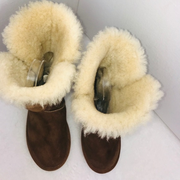 UGG Australia Boots - Picture 6 of 11